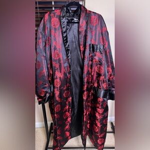 Luxe Black & Red Dragon Silk-Style Robe – Men’s Long Kimono Style